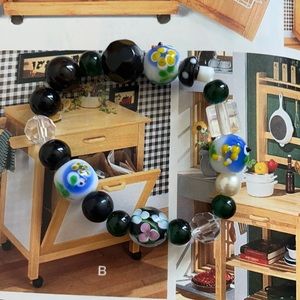 🍓CUTE ASYMMETRICAL BRACELET🍓